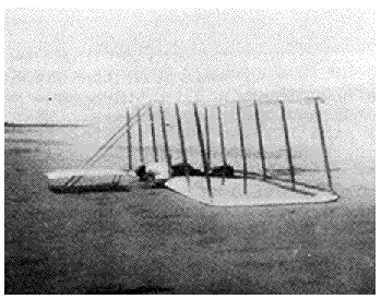 Photo of 1901 aircraft showing additional wing struts
