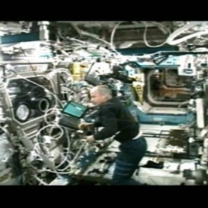 Video screenshot of Expedition 13 Science Officer Jeff Williams performing final session of InSPACE operations during his stay on ISS. (NASA/Johnson Space Center)